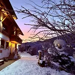 Chalet Alm Seasons Premium - Ganzes *